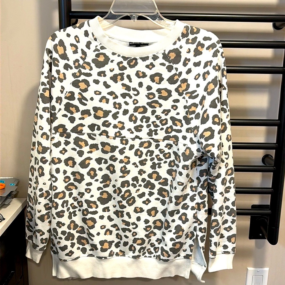 Nursing sweatshirt